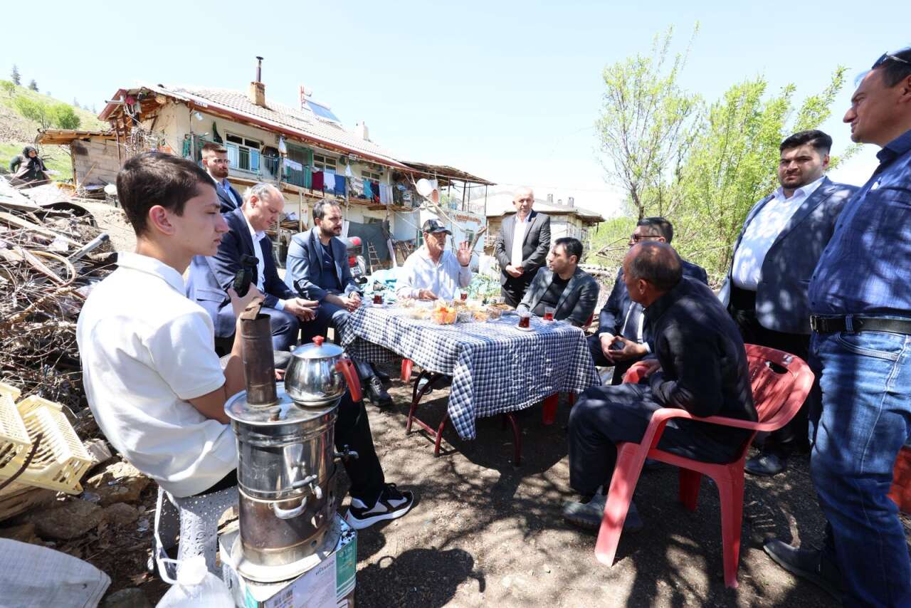 AK Parti Konya Teşkilatı Bozkır’a çıkarma yaptı 2
